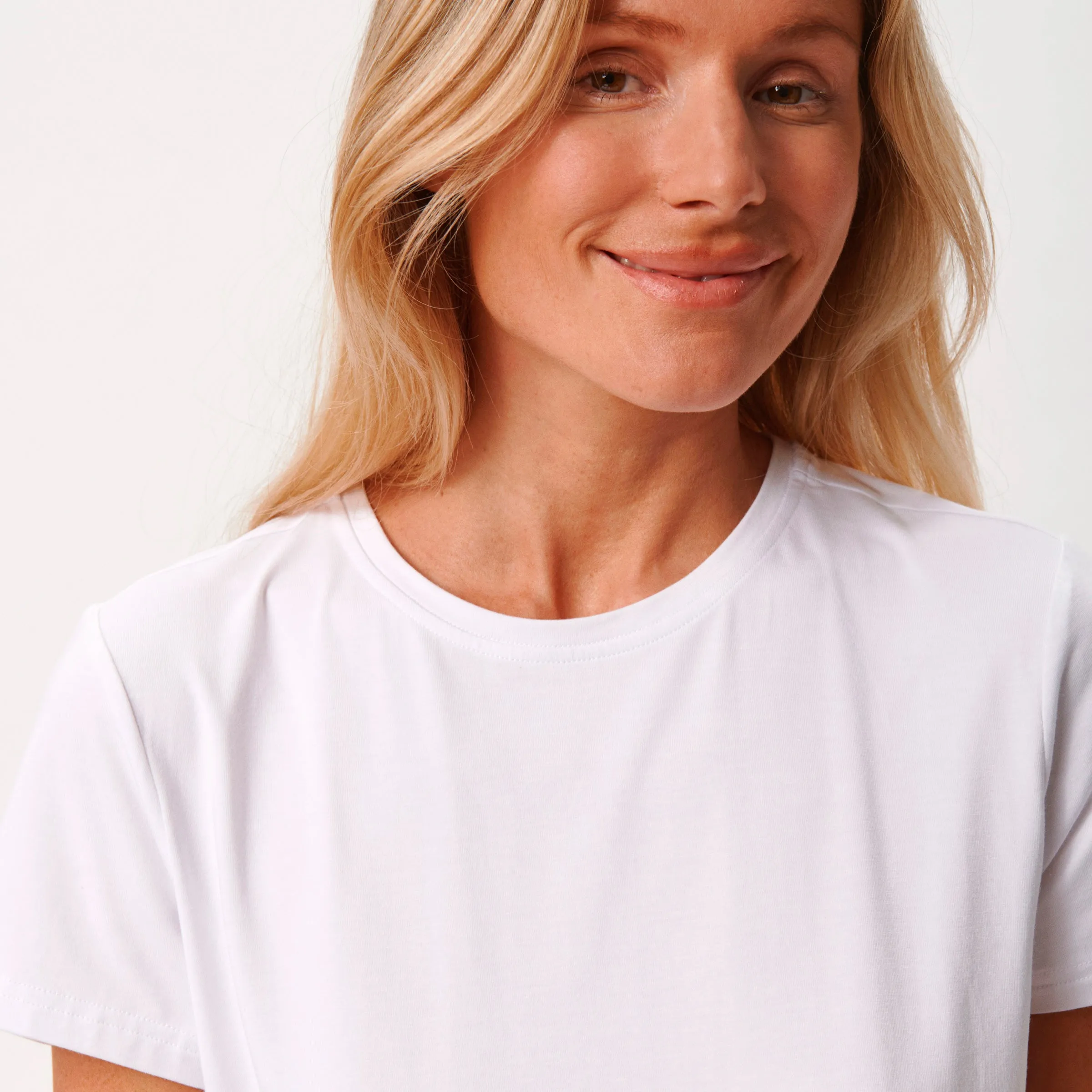 Hvid kortærmet bambus T-shirt