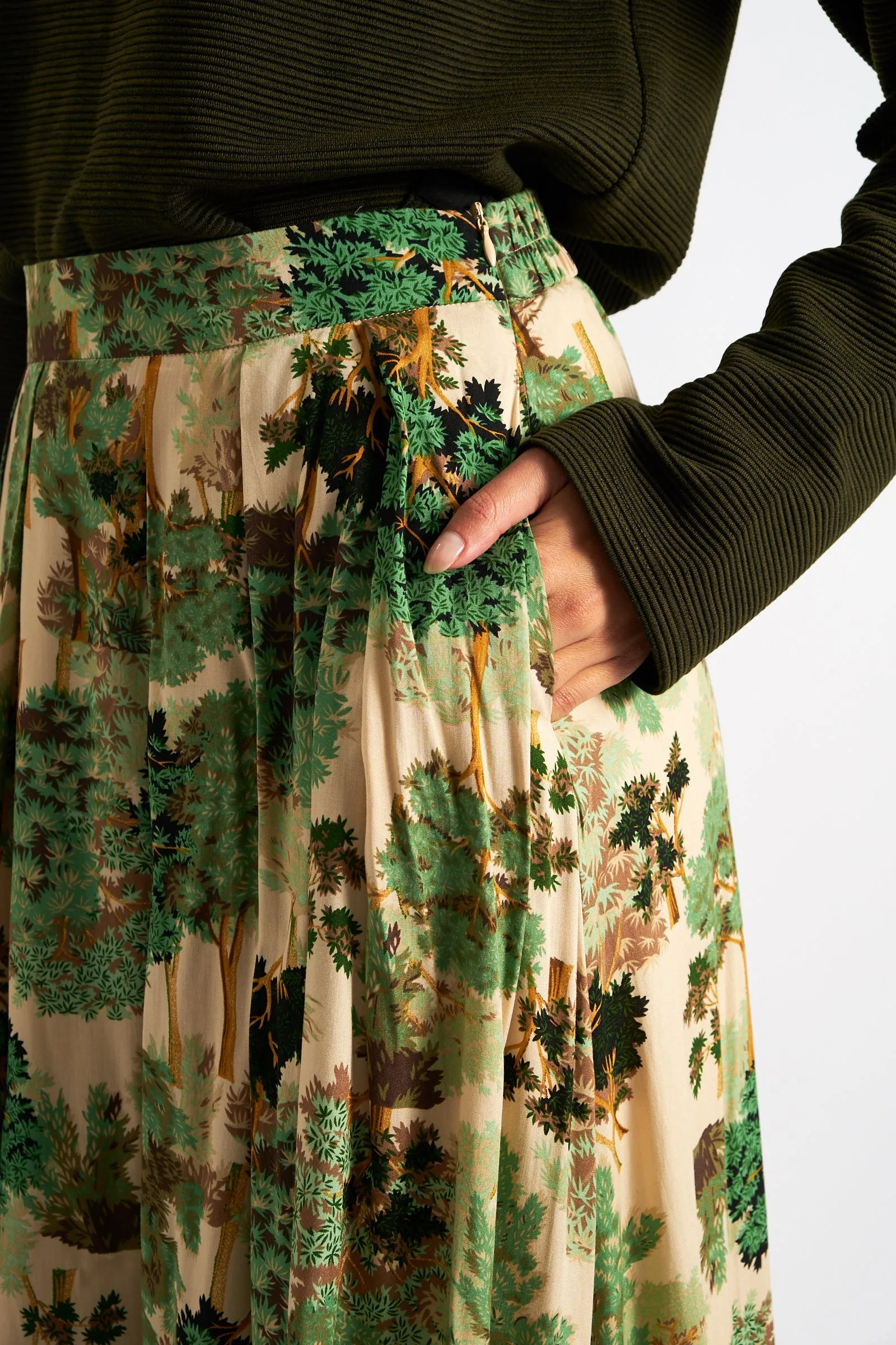Lizea Forest Scape Print Midi Skirt - Green