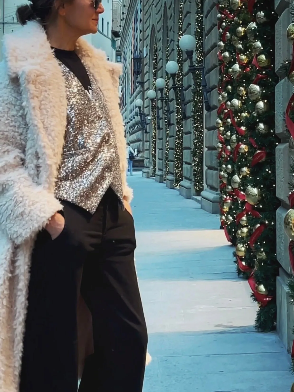 SEQUIN VEST - SILVER