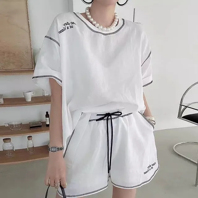 Set: Elbow-Sleeve Crewneck Plain T-Shirt   Shorts